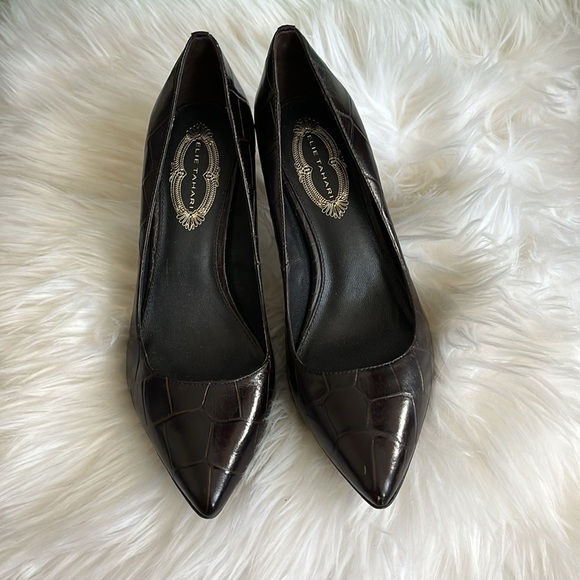 Elie Tahari Shoes - Elie Tahari brown crocodile leather pointy toe heels pumps size 7.5